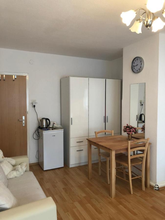 2 Privatzimmer , Dusche /Wc Nahe Koeln Frechen Exterior photo